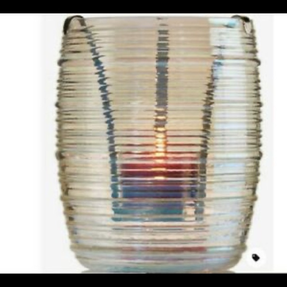 ISO BATH & BODY BARREL CANDLE HOLDER!!!